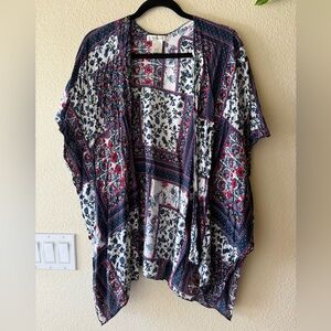 Francesca's Collections Red and Blue Floral Kimono